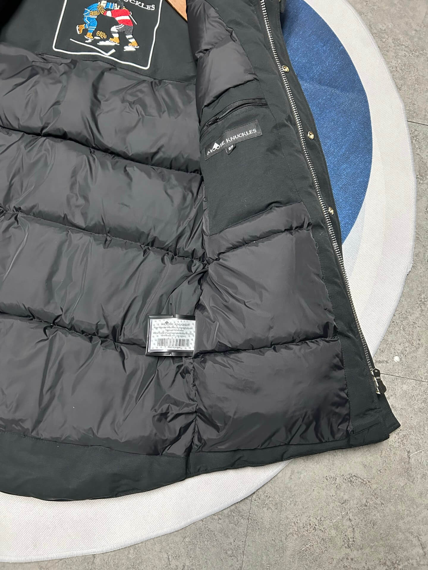 Moose Knuckles Coat-024