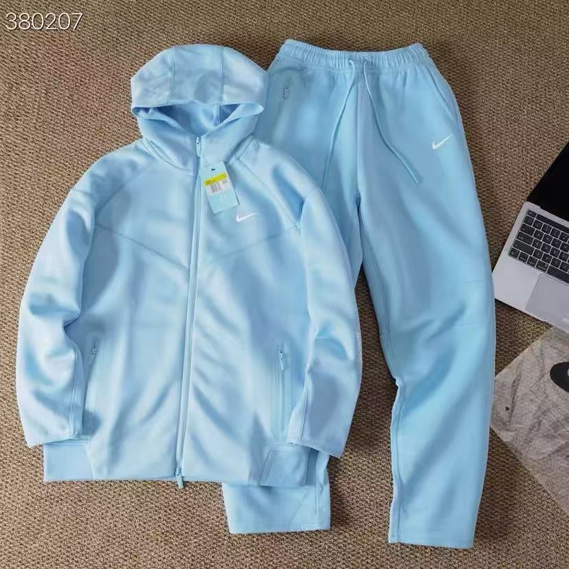 Nike Suits-003