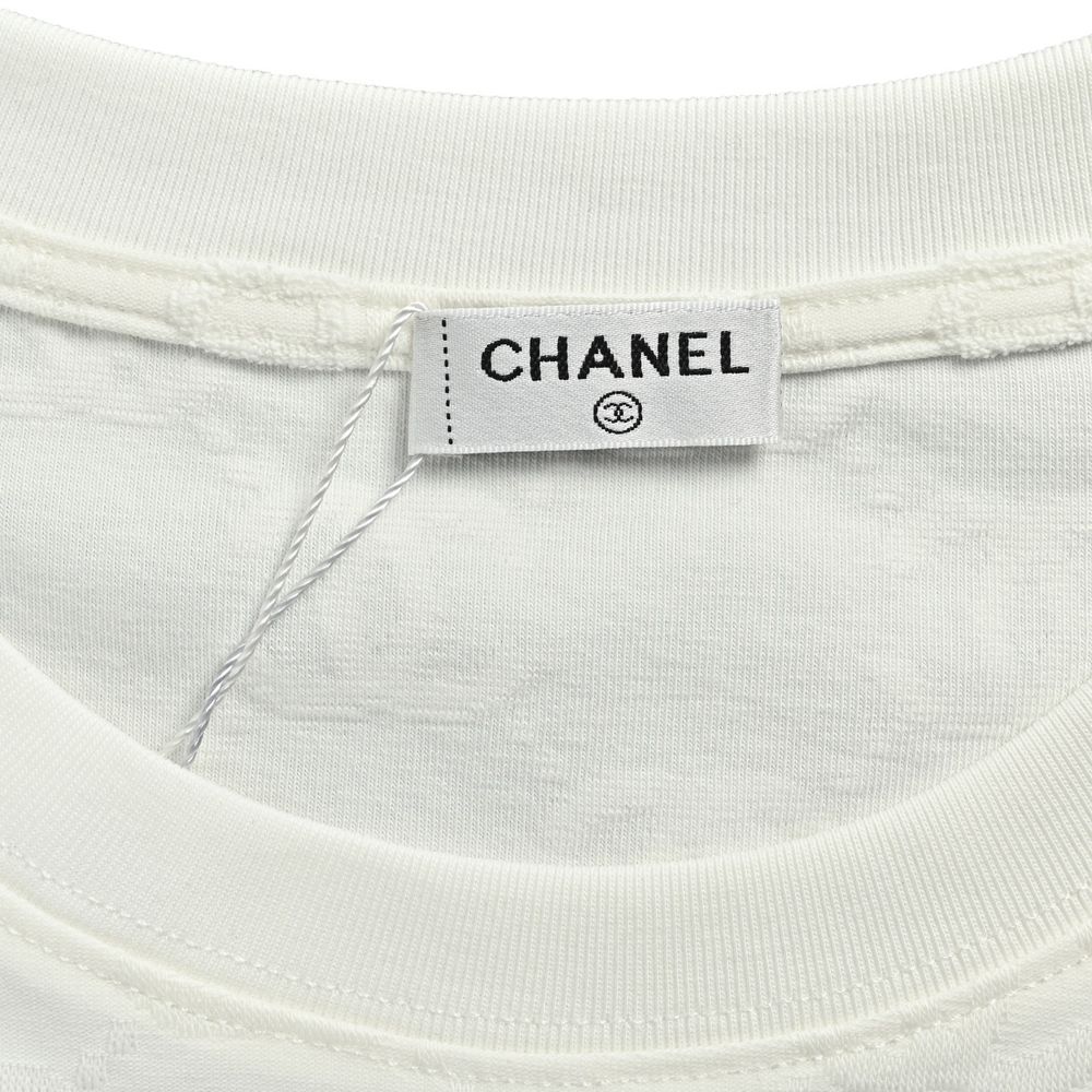 Chanel T-shirts-007