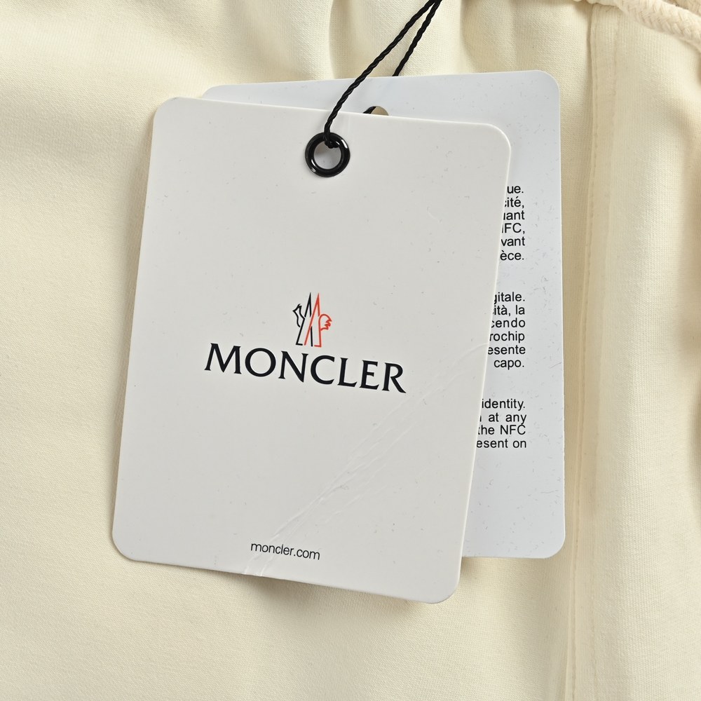 Moncler Shorts-092