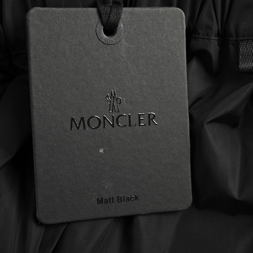 Moncler Shorts-103