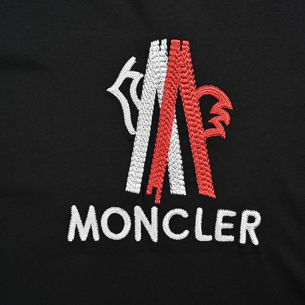Moncler T-shirts-1076