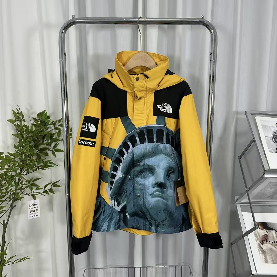 The North Face Jacket-003