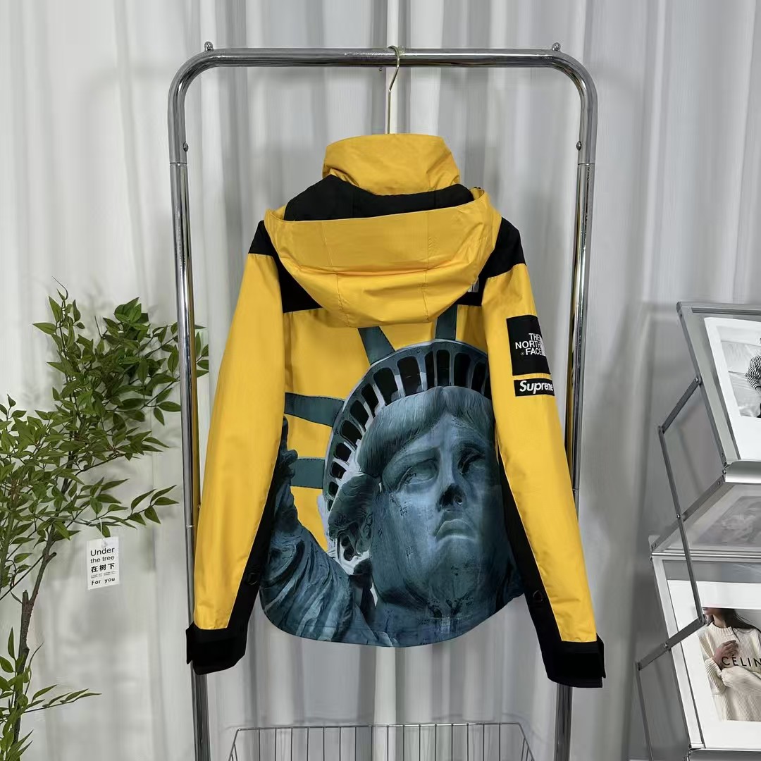 The North Face Jacket-003