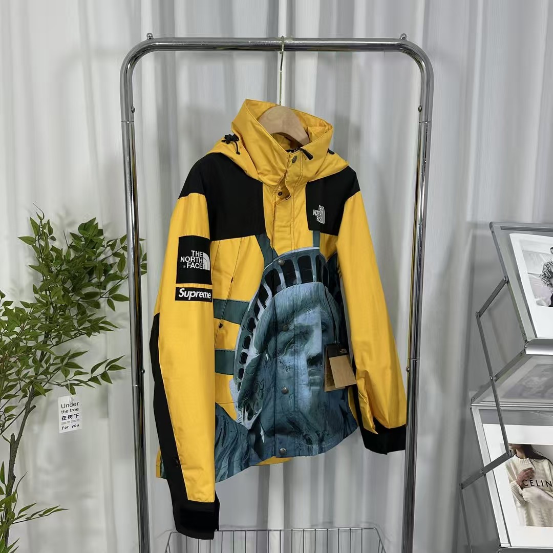 The North Face Jacket-003