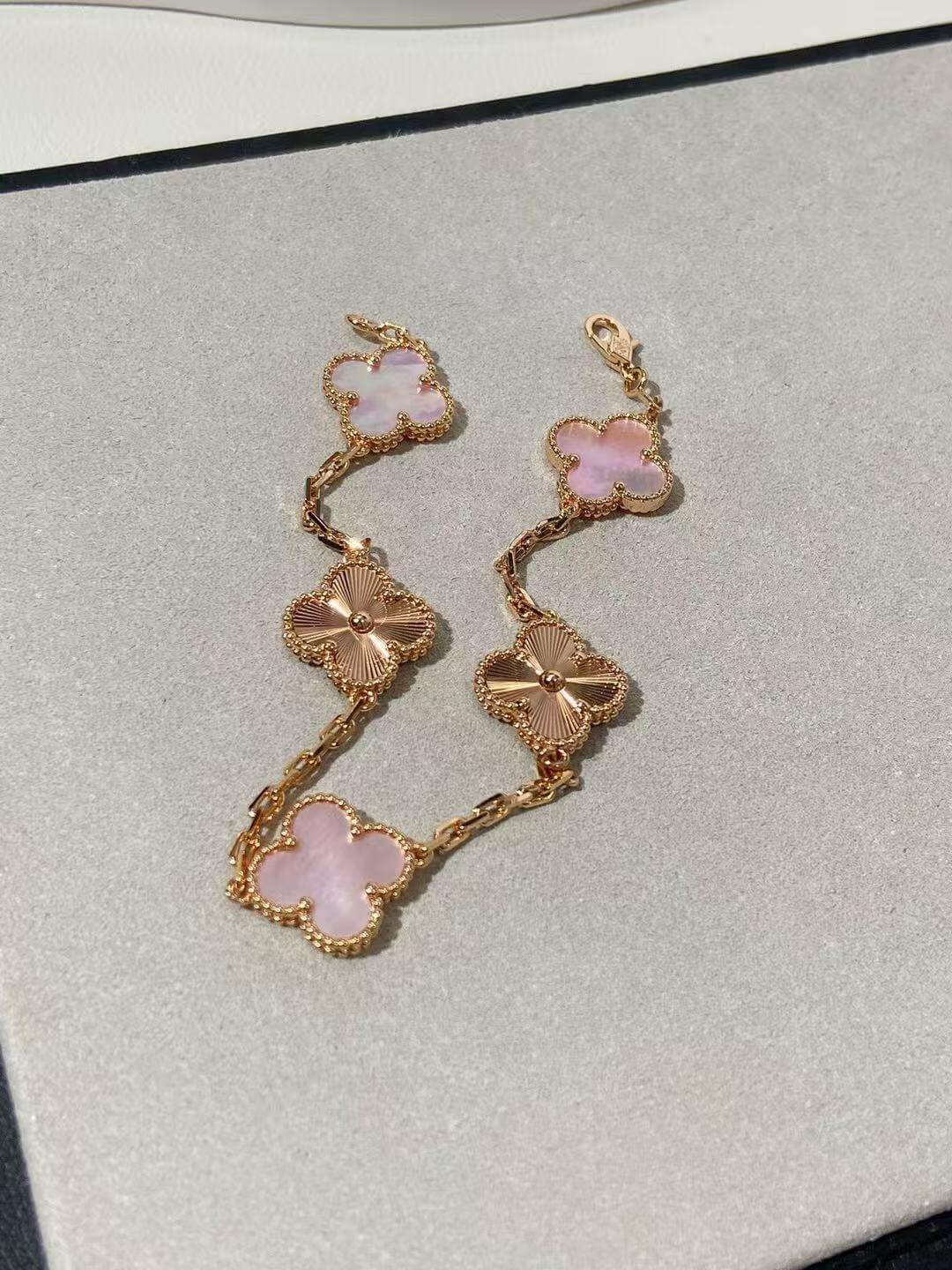 Van Cleef & Arpels Bracelet-026