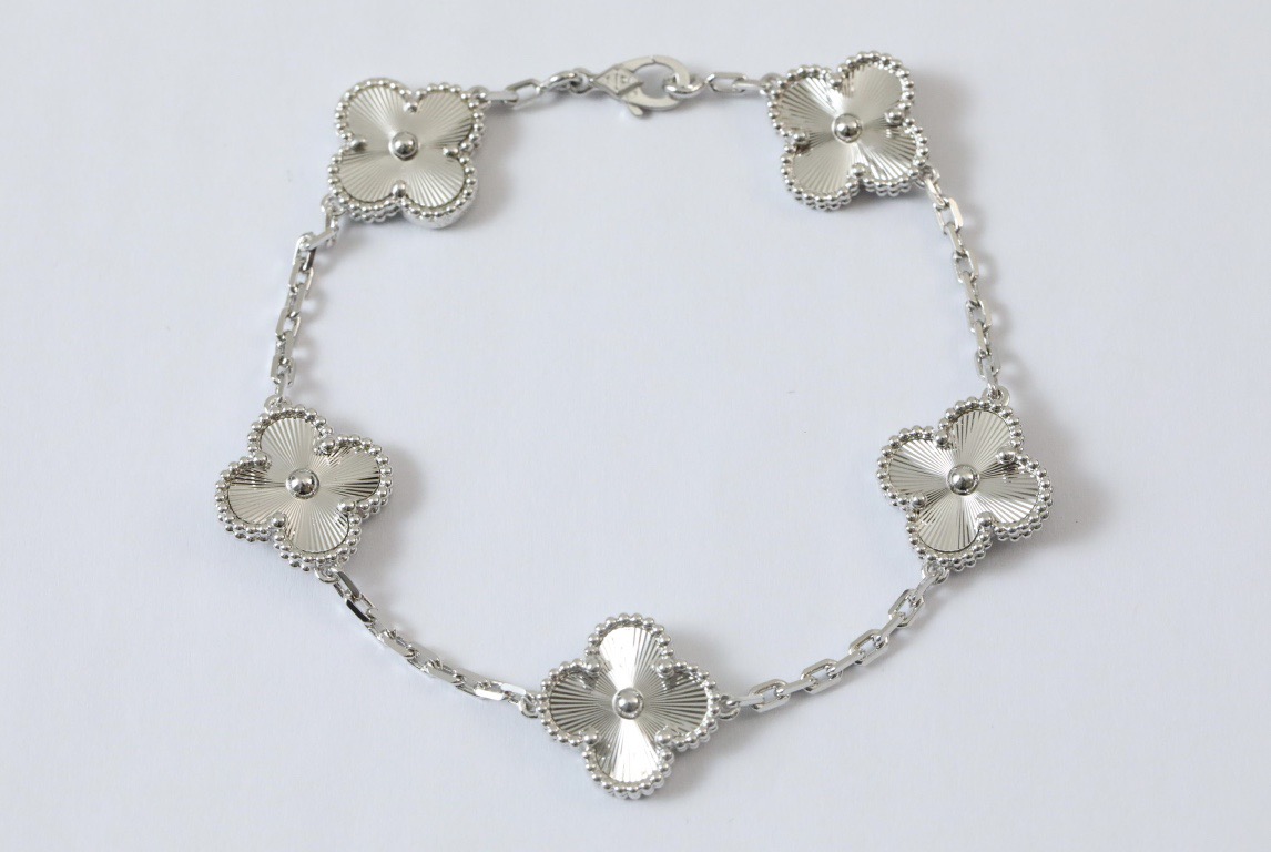 Van Cleef & Arpels Bracelet-029