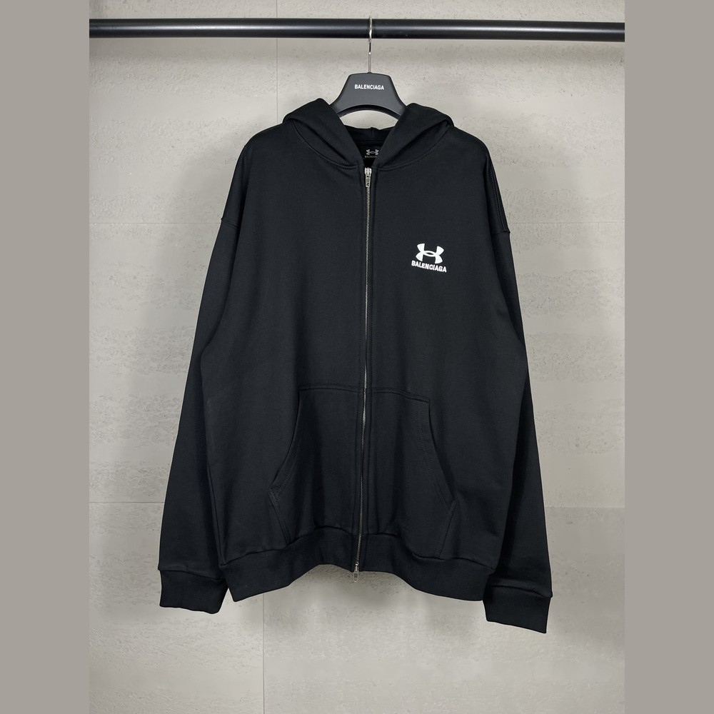 Balenciaga Hoody-037
