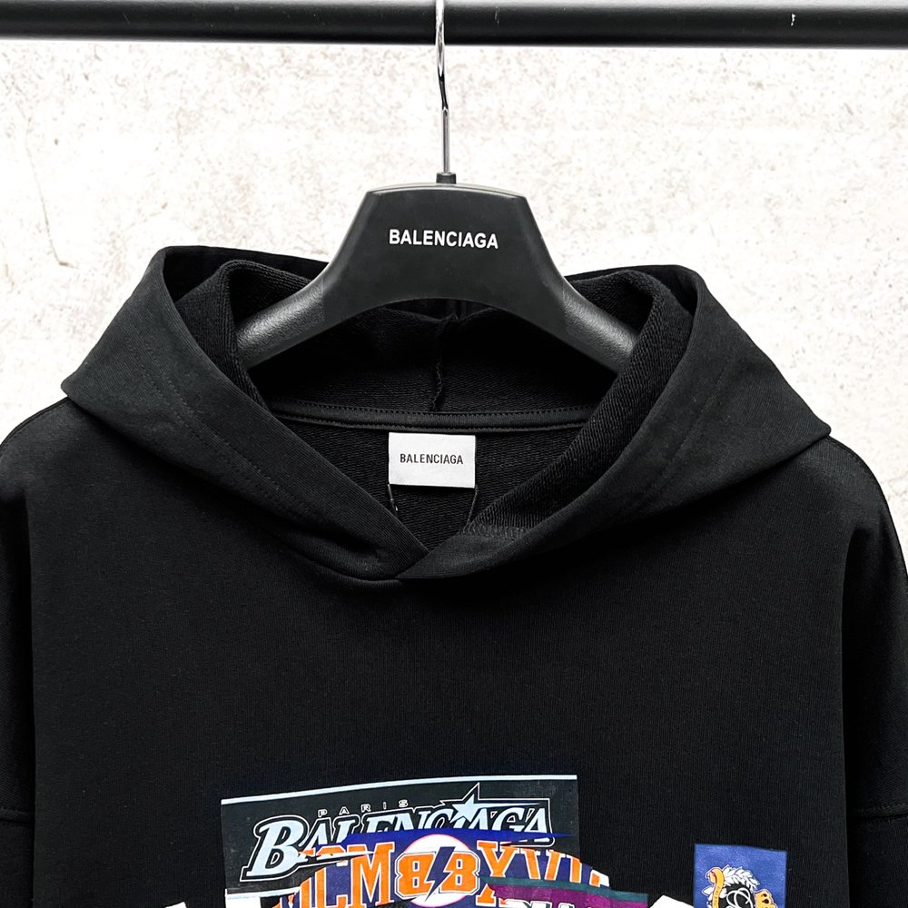 Balenciaga Hoody-004