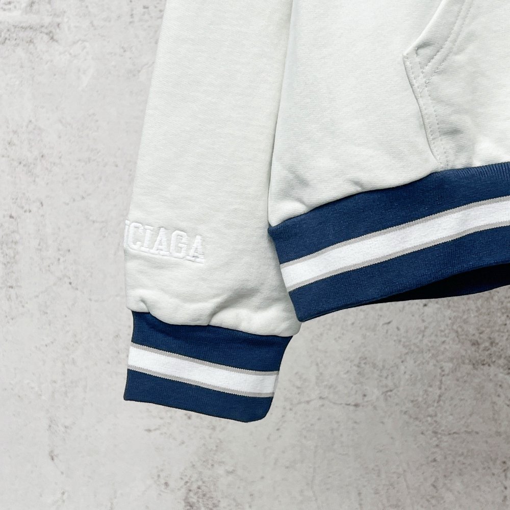 Balenciaga Hoody-012