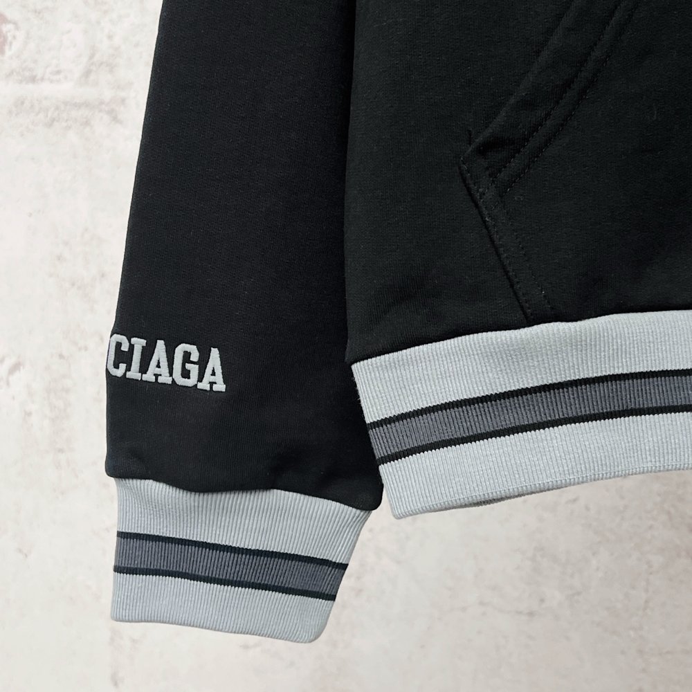 Balenciaga Hoody-014