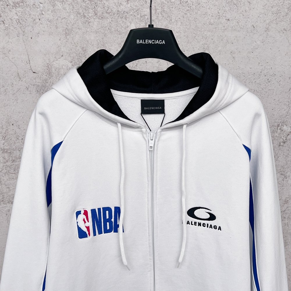 Balenciaga Hoody-016