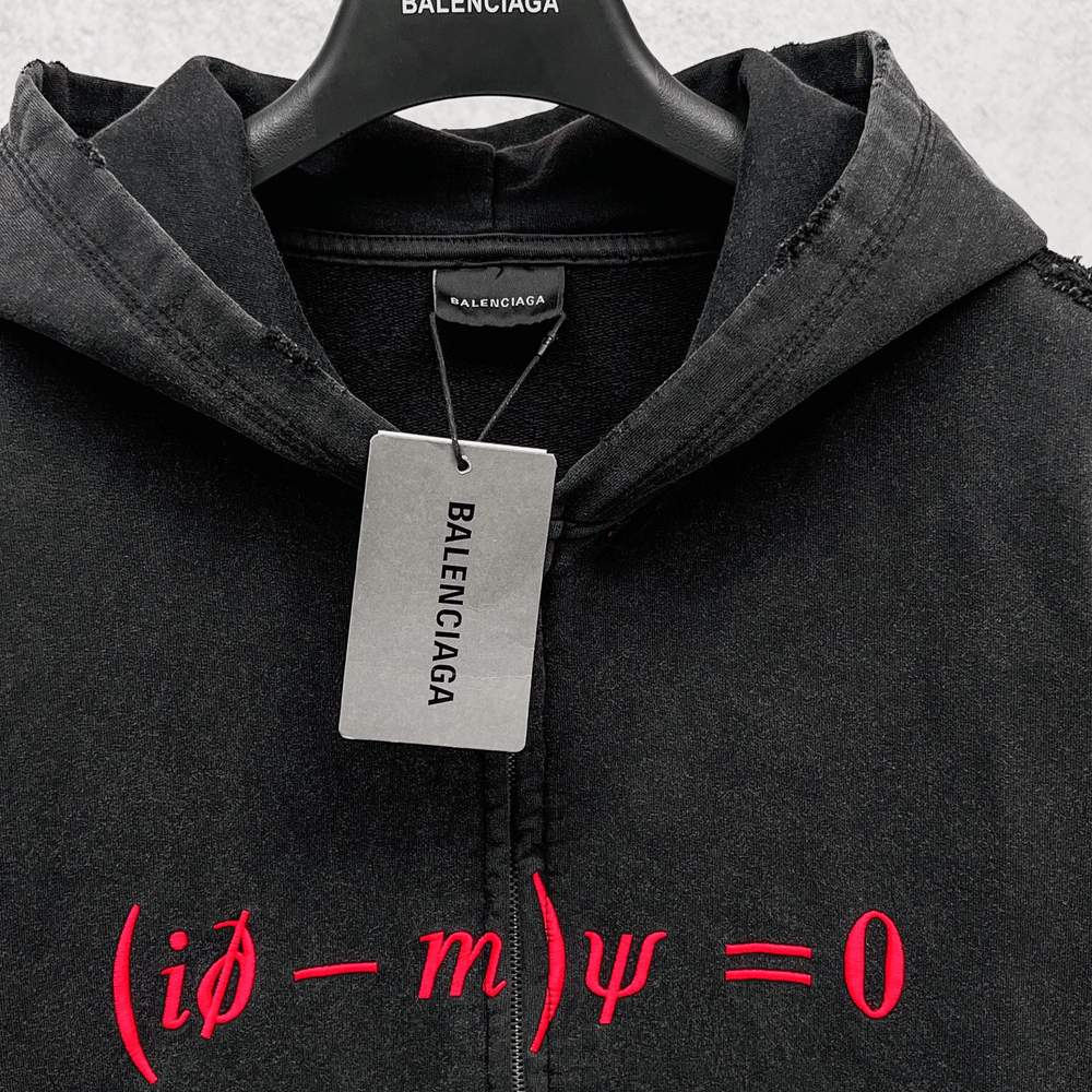 Balenciaga Hoody-024