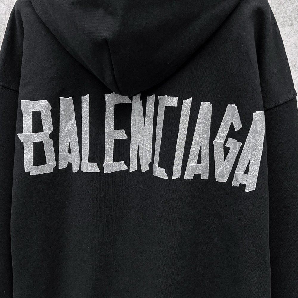 Balenciaga Hoody-027