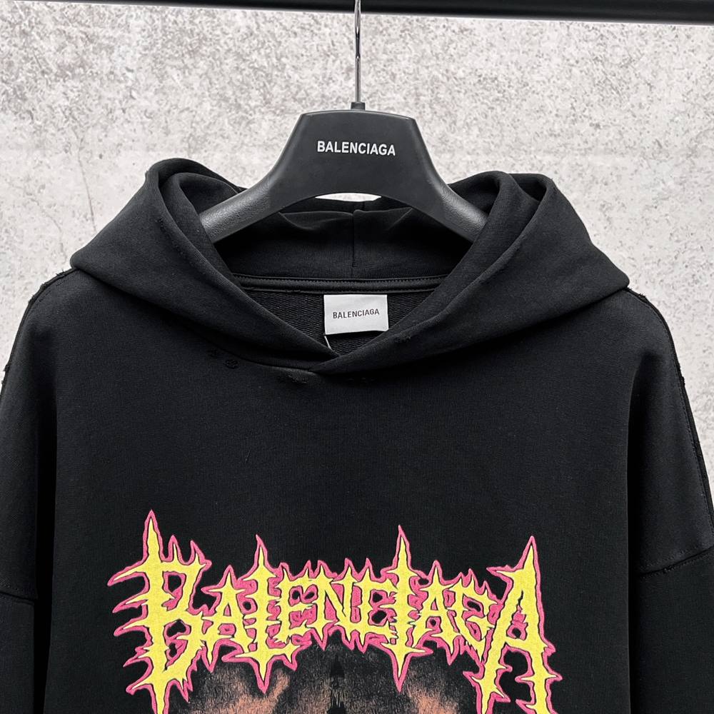Balenciaga Hoody-029