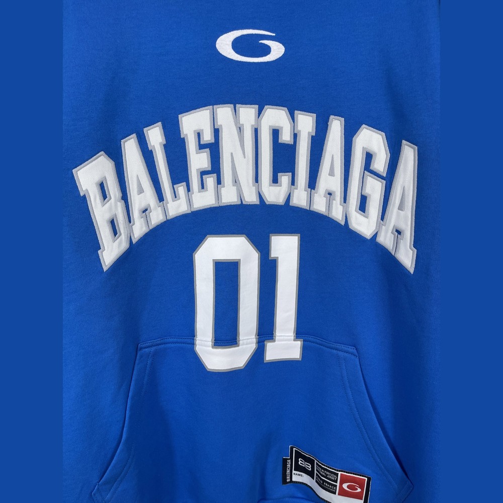Balenciaga Hoody-032